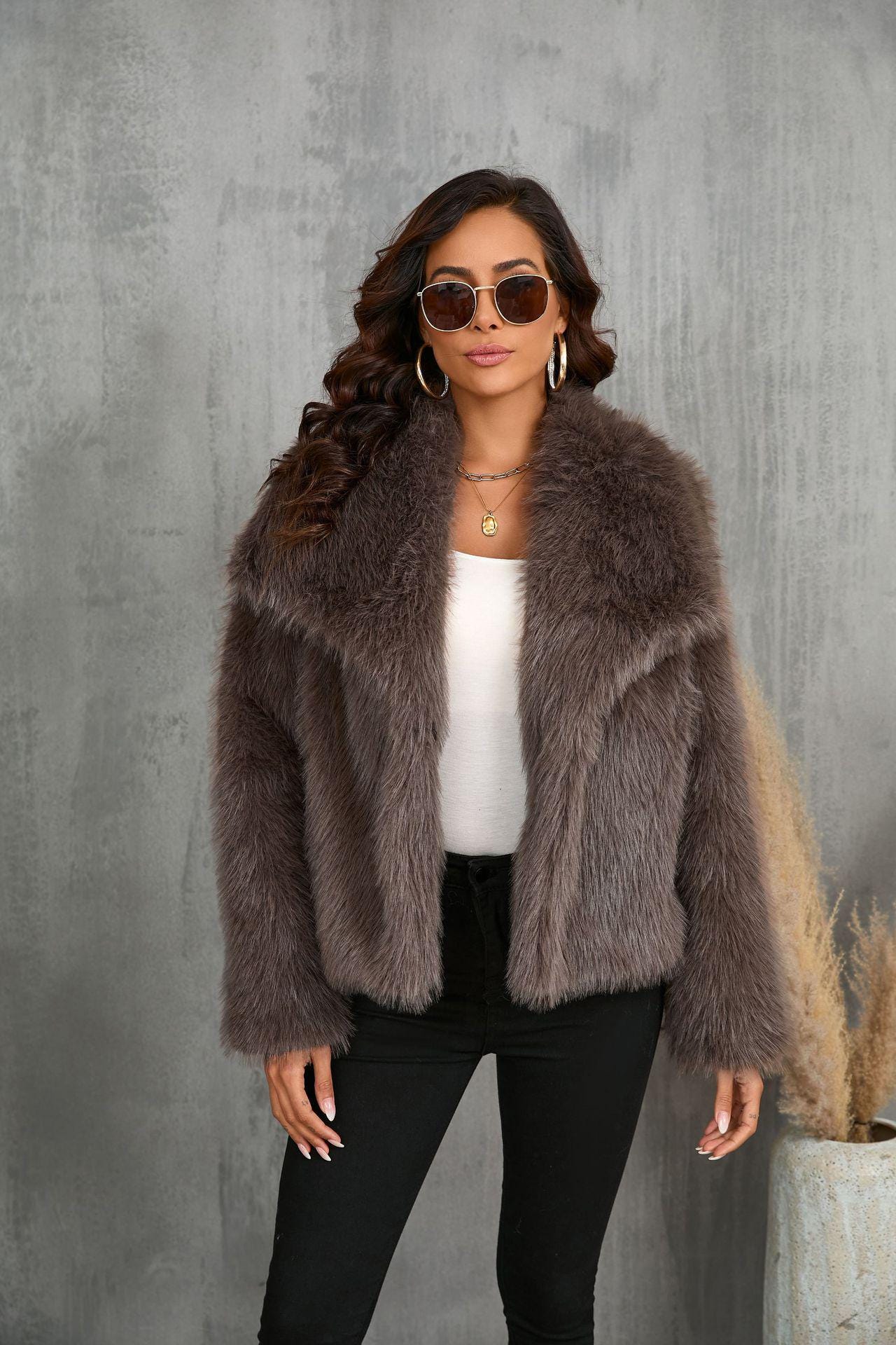 Luxury Women’s Faux Fur Jacket – Plush Soft Lapel Coat, Chic Winter Outerwear