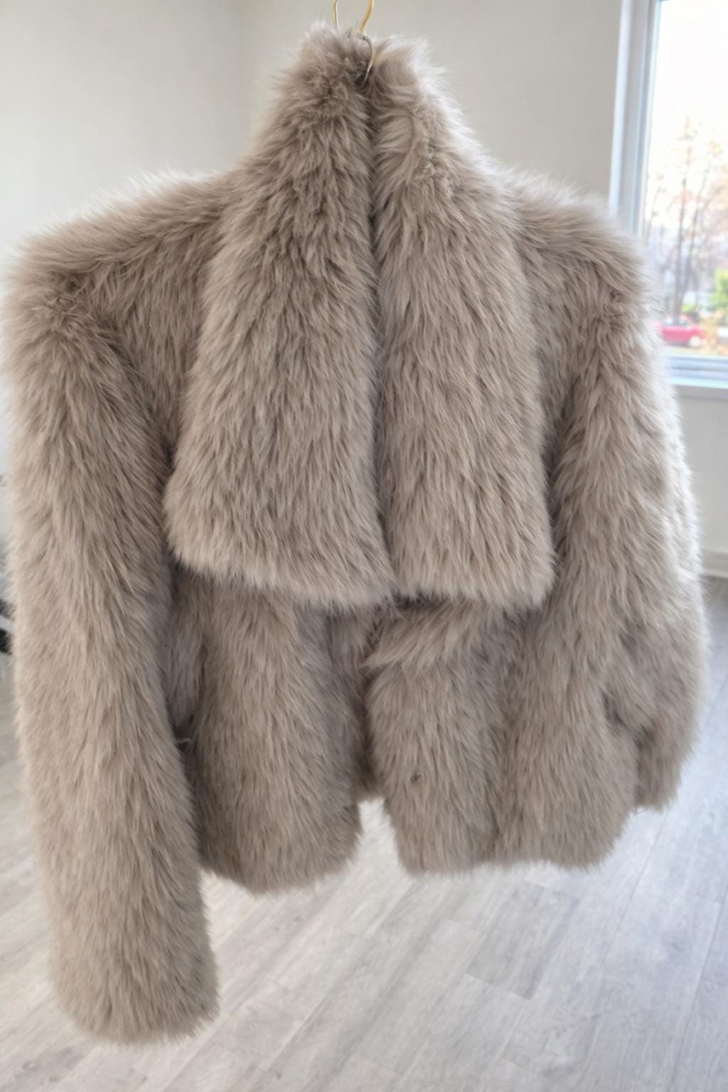 Luxury Women’s Faux Fur Jacket – Plush Soft Lapel Coat, Chic Winter Outerwear