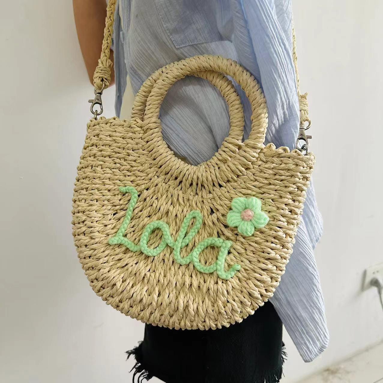 Personalized Straw Tote Bag with Letter Patch – Seaside Vacation Woven Crossbody Handbag